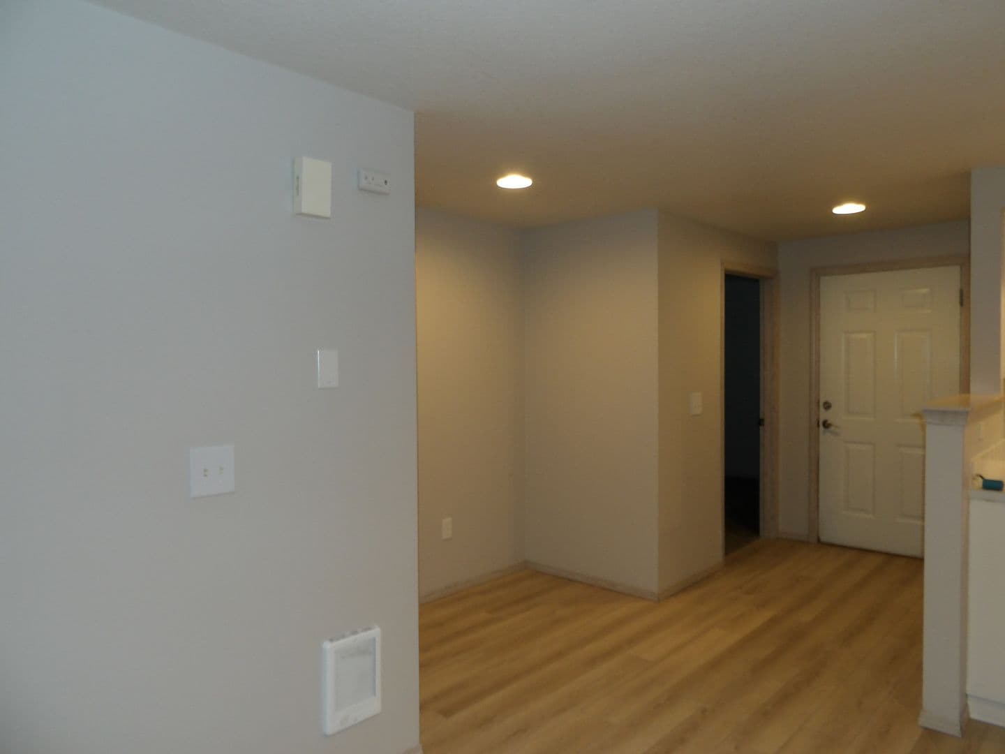 Ridgefield Apartment: 2019 NE 179th St