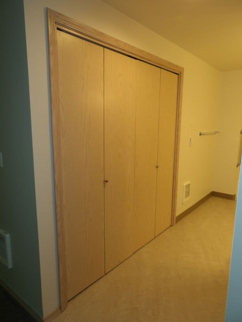 Ridgefield Apartment: 2019 NE 179th St
