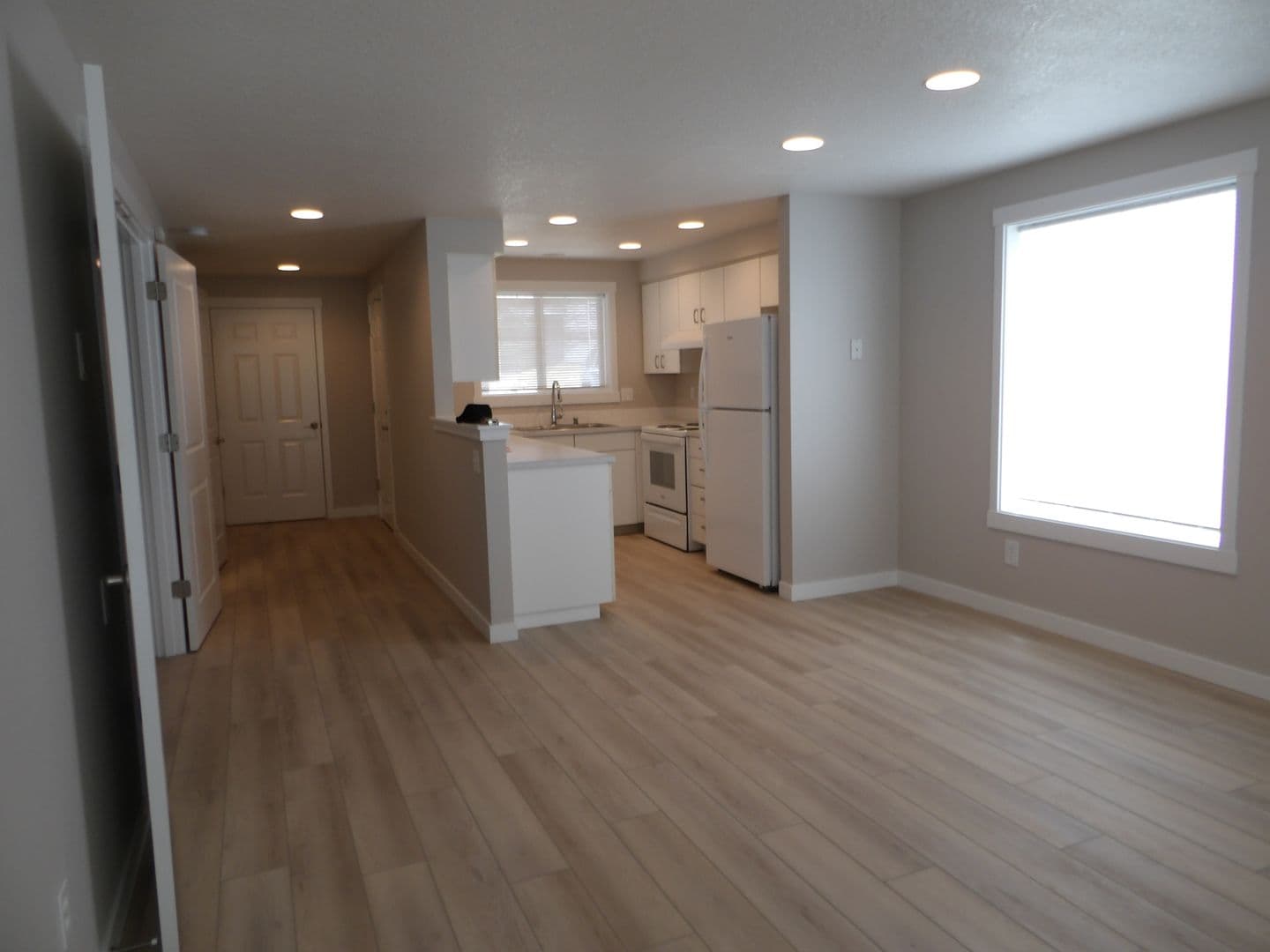 Ridgefield Apartment: 2019 NE 179th St