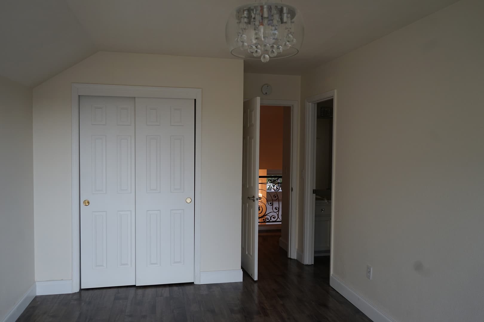 Vancouver House: 13617 SE 36th St