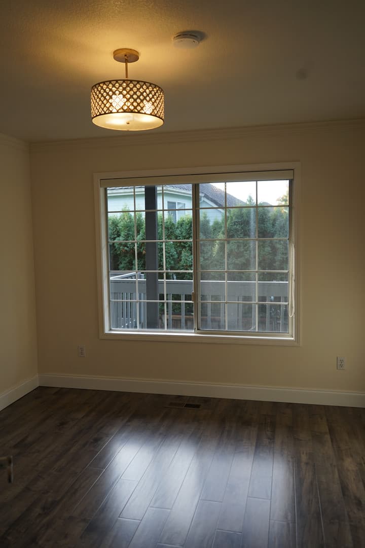 Vancouver House: 13617 SE 36th St