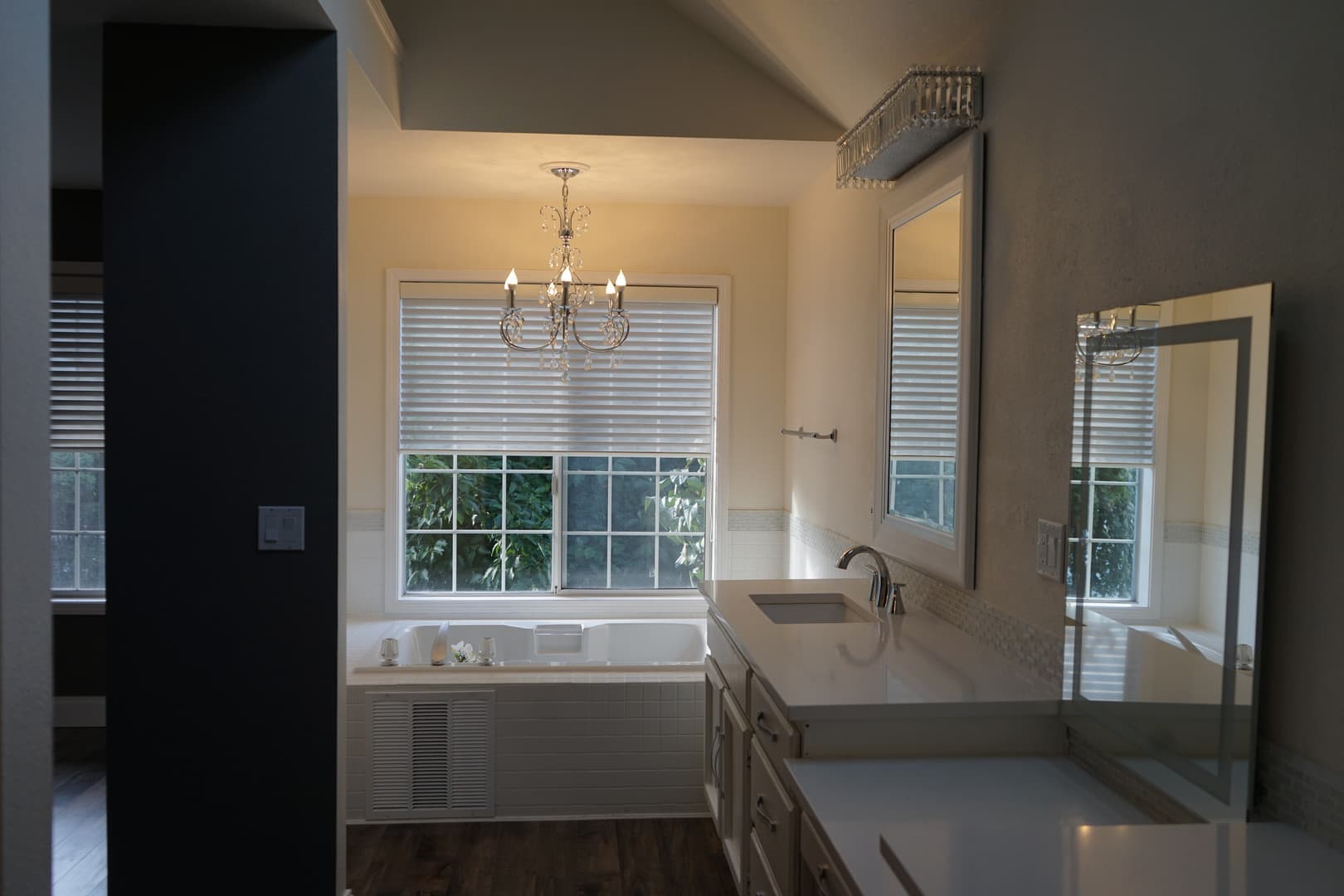 Vancouver House: 13617 SE 36th St