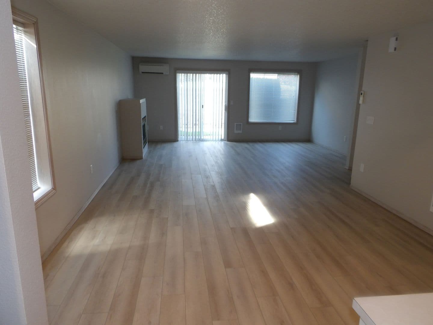 Ridgefield Apartment: 2019 NE 179th St