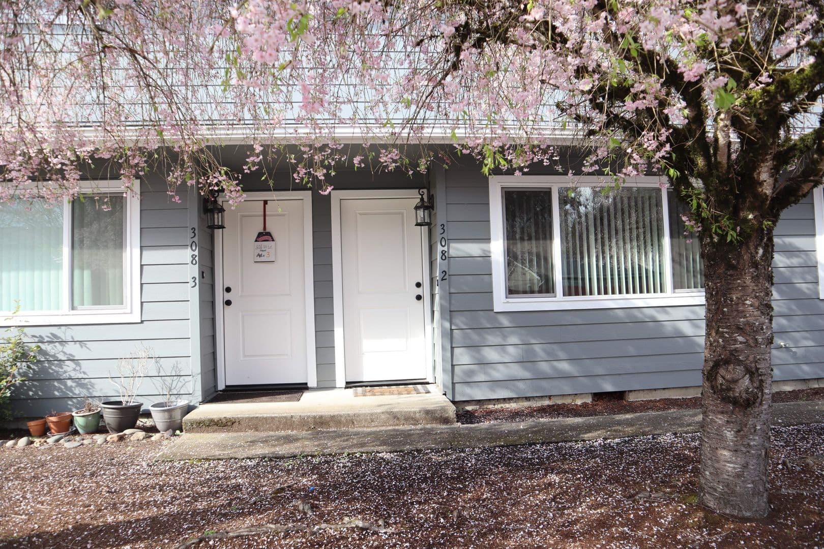 Battle Ground Apartment: 308 SW 1st ST.