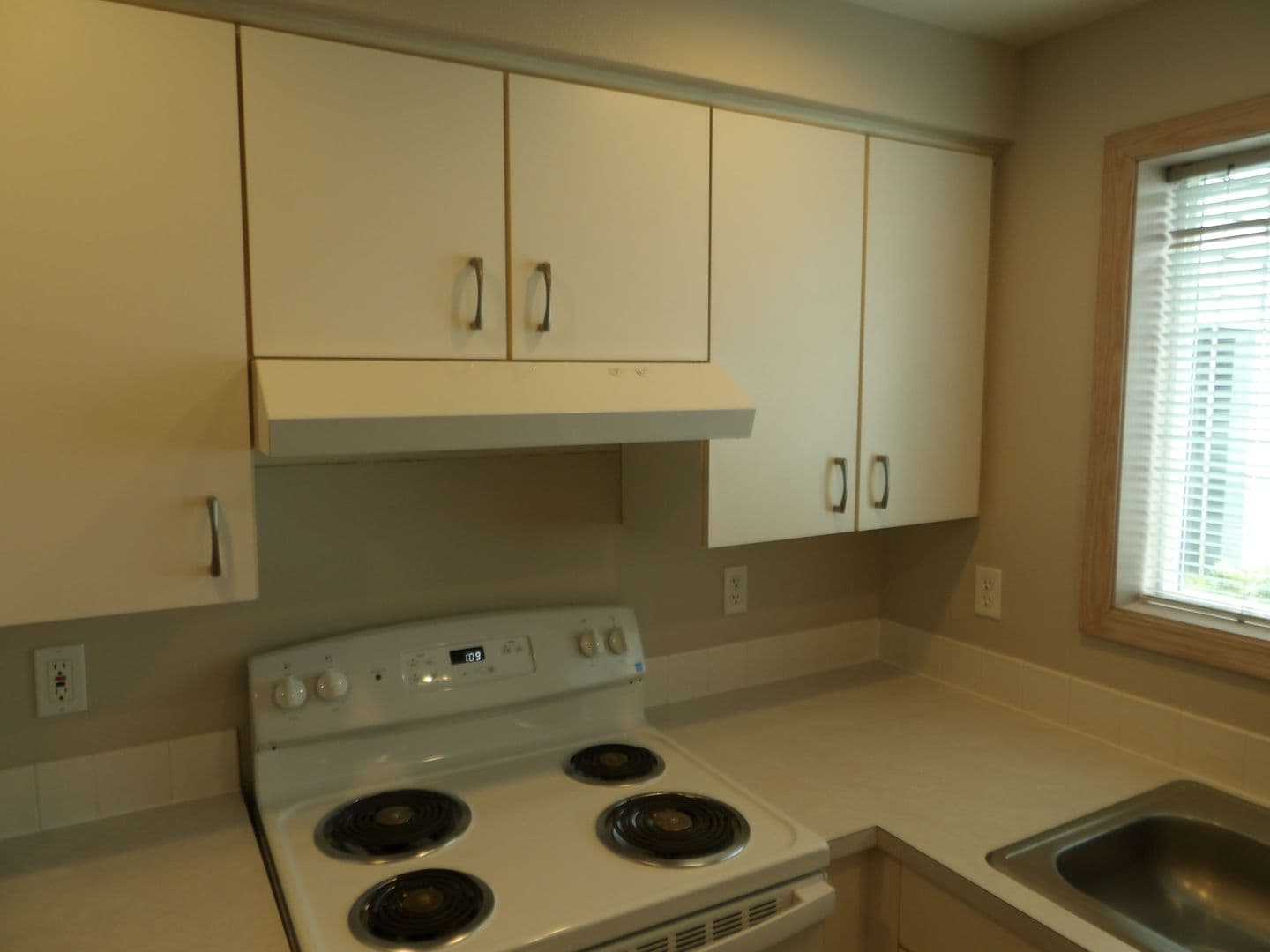 Ridgefield Apartment: 2019 NE 179th St