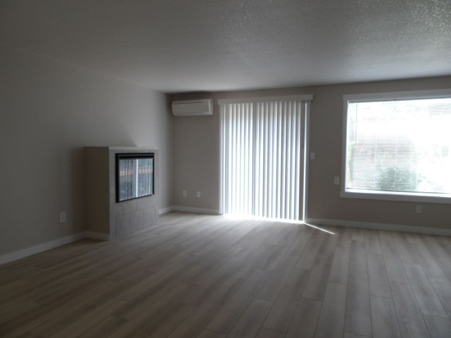 Ridgefield Apartment: 2019 NE 179th St