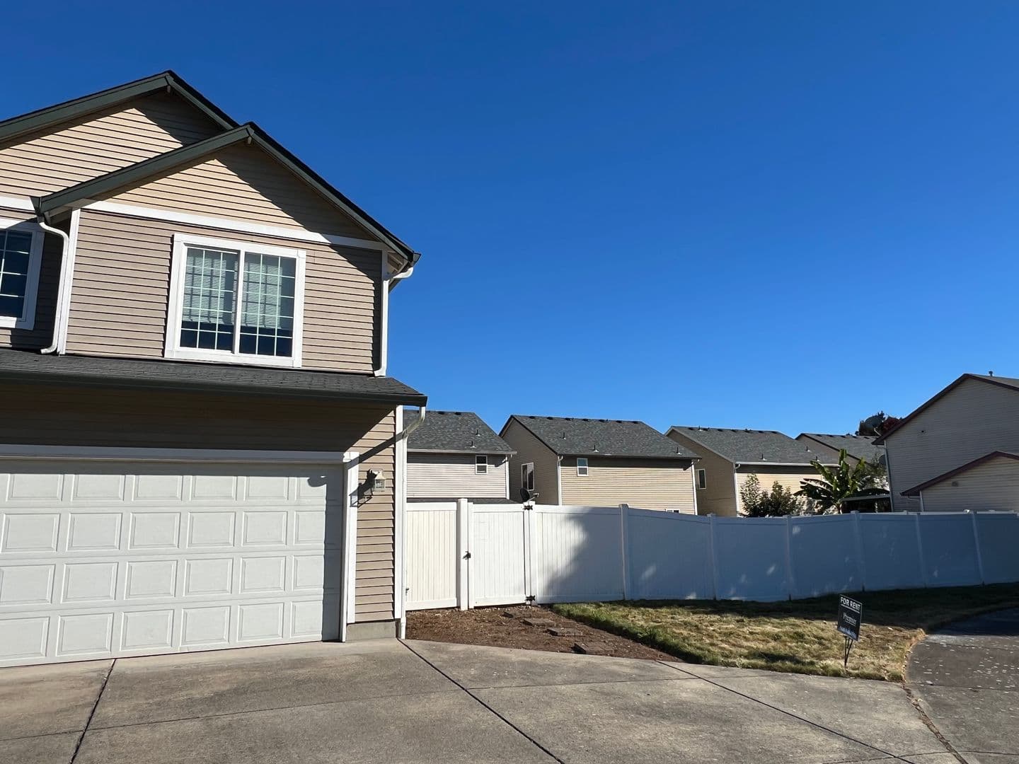 Vancouver House: 2715 NE 125th Ct