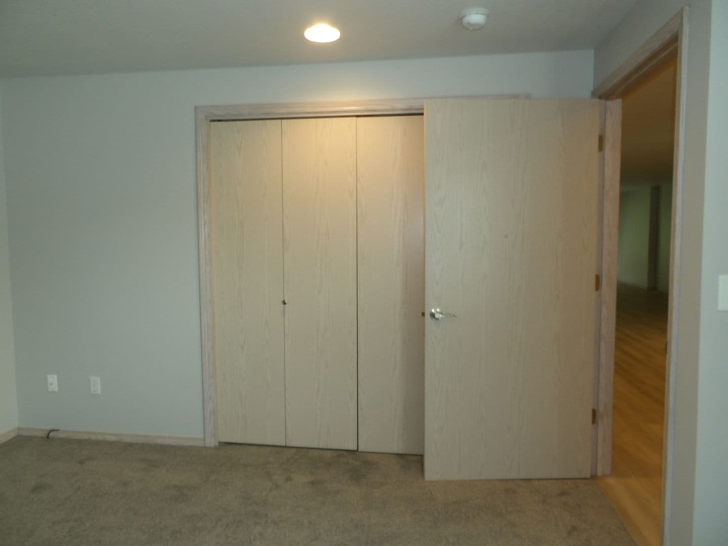 Ridgefield Apartment: 2019 NE 179th St