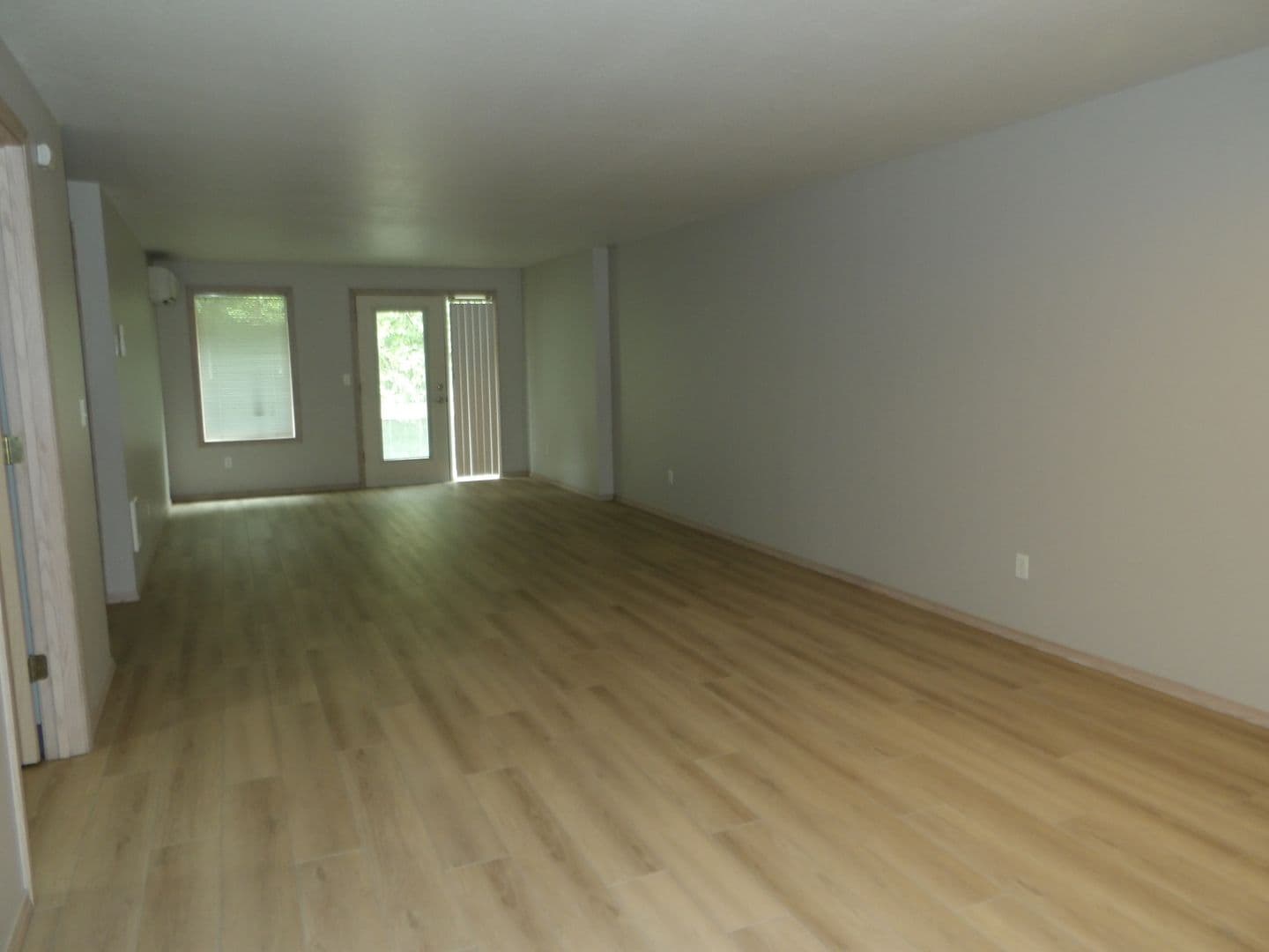 Ridgefield Apartment: 2019 NE 179th St