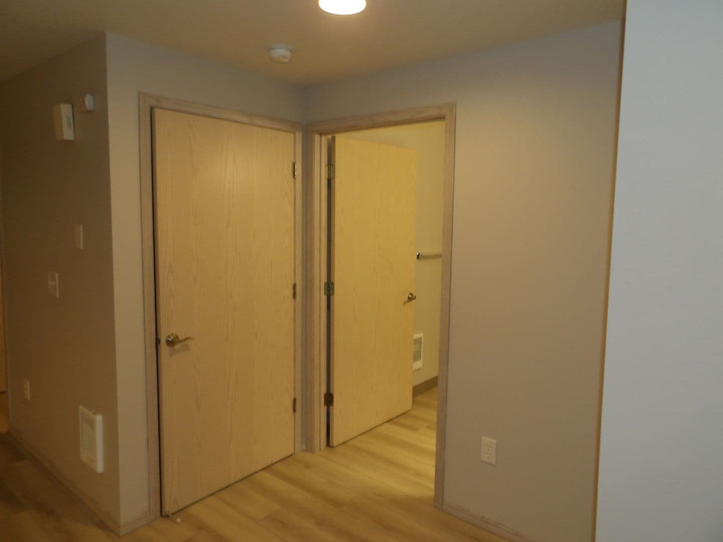 Ridgefield Apartment: 2019 NE 179th St