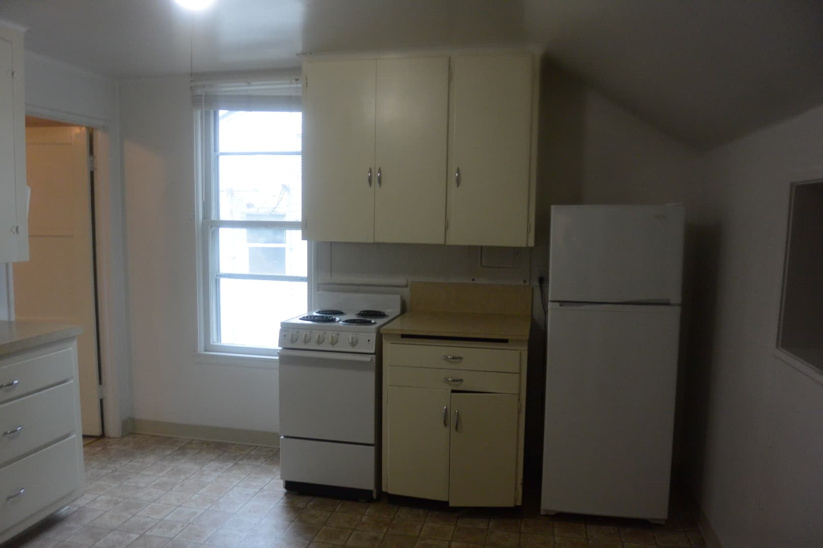 Vancouver Apartment: 401 E 28th St.