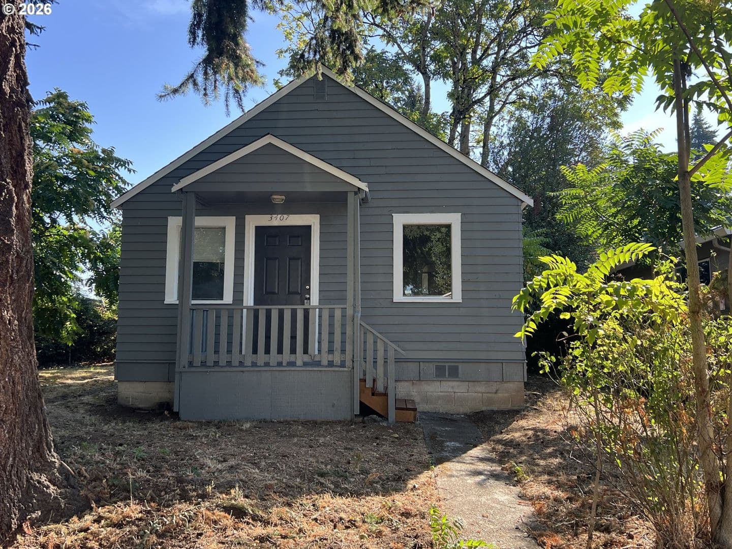 Vancouver House: 3407 Grand Blvd