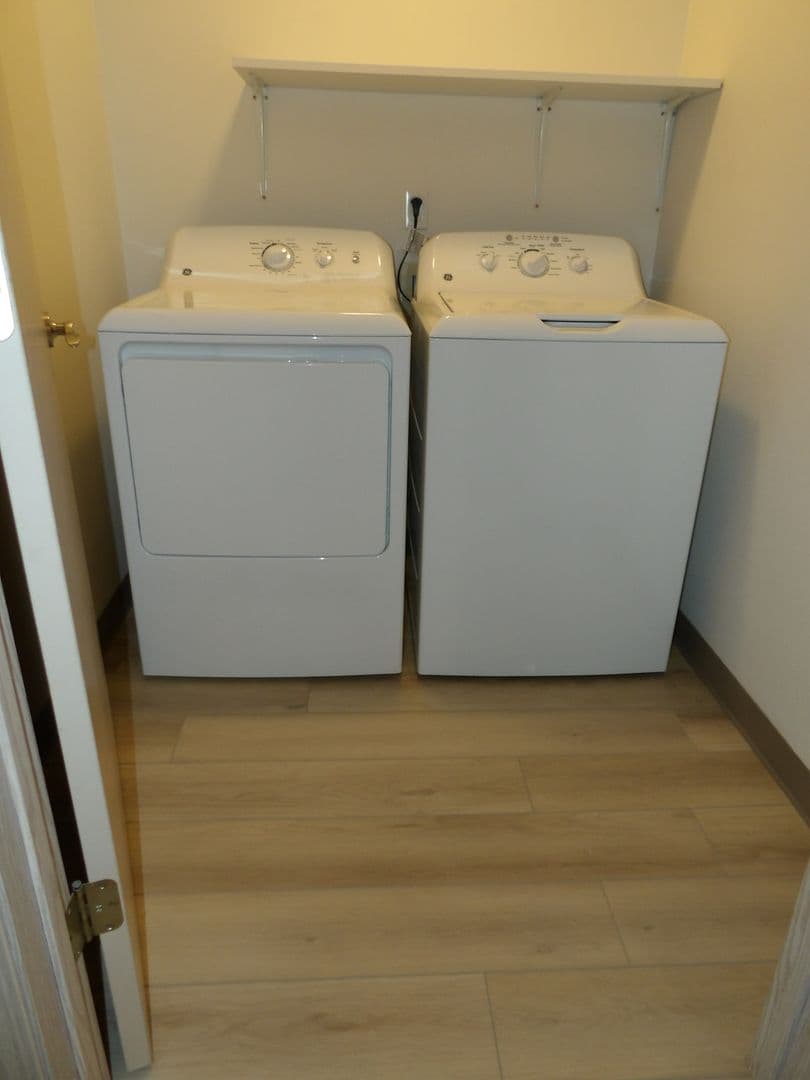 Ridgefield Apartment: 2019 NE 179th St