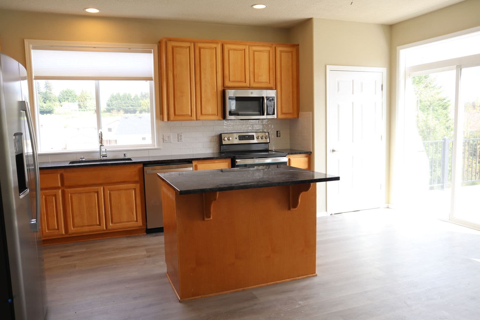 Vancouver House: 9507 NE 39th Ave