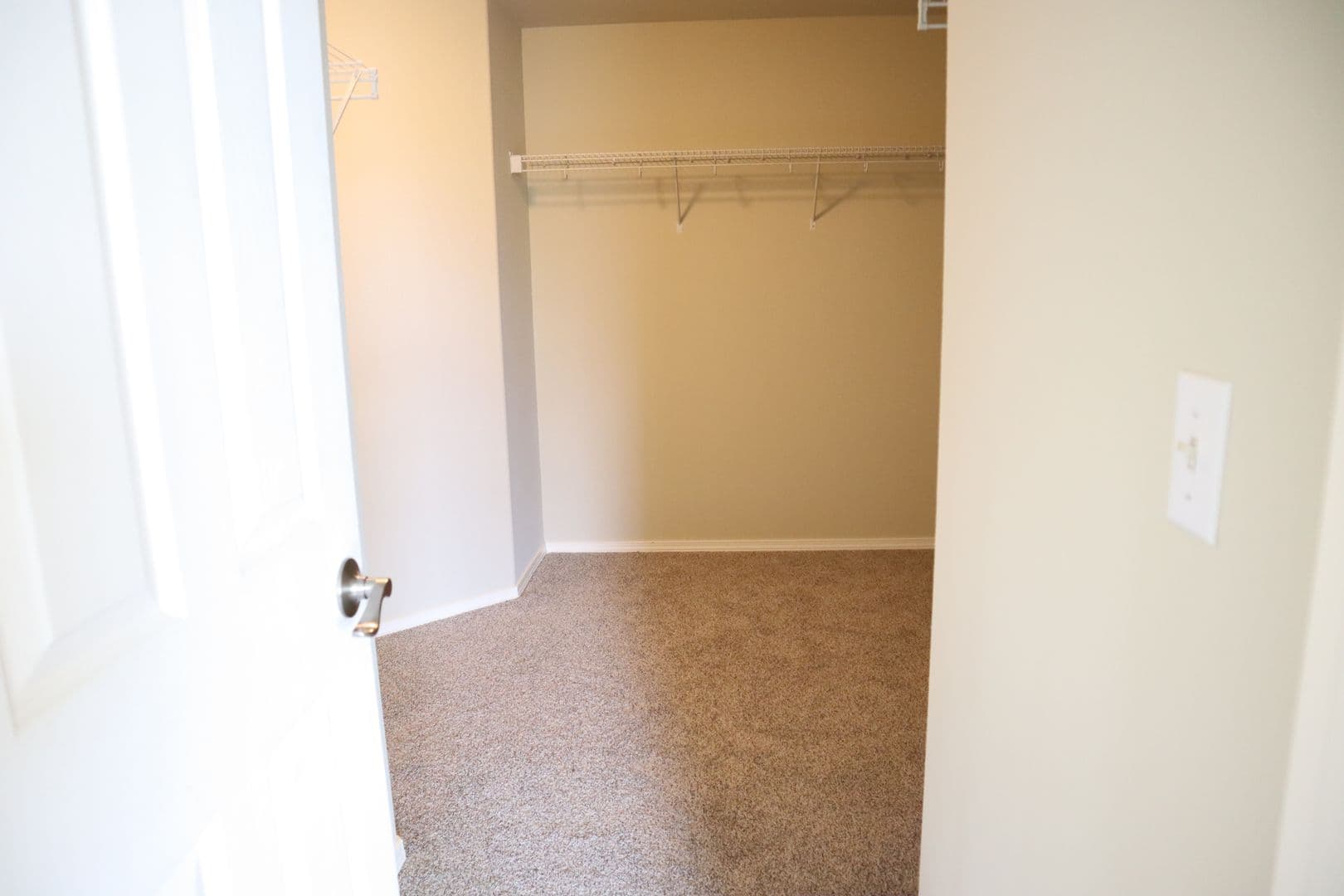 Vancouver House: 9507 NE 39th Ave