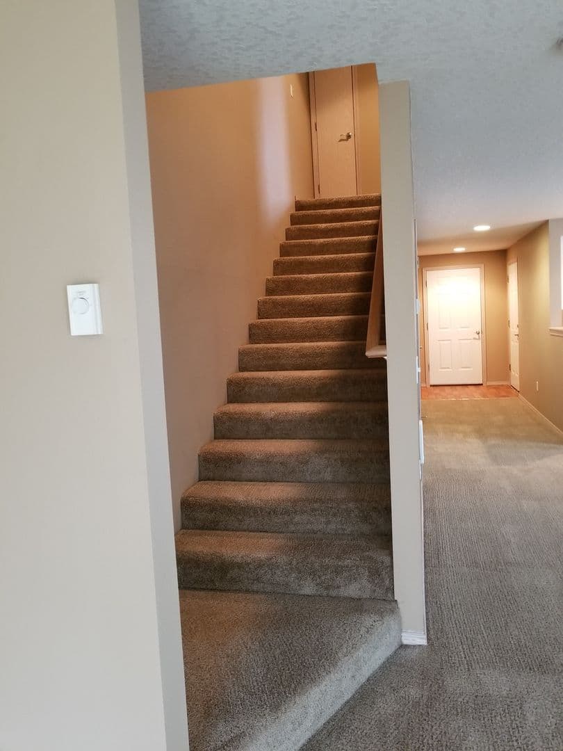 Ridgefield Apartment: 2019 NE 179th St