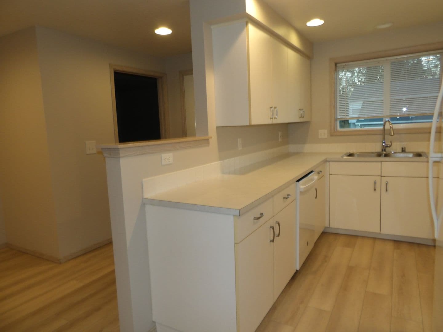 Ridgefield Apartment: 2019 NE 179th St