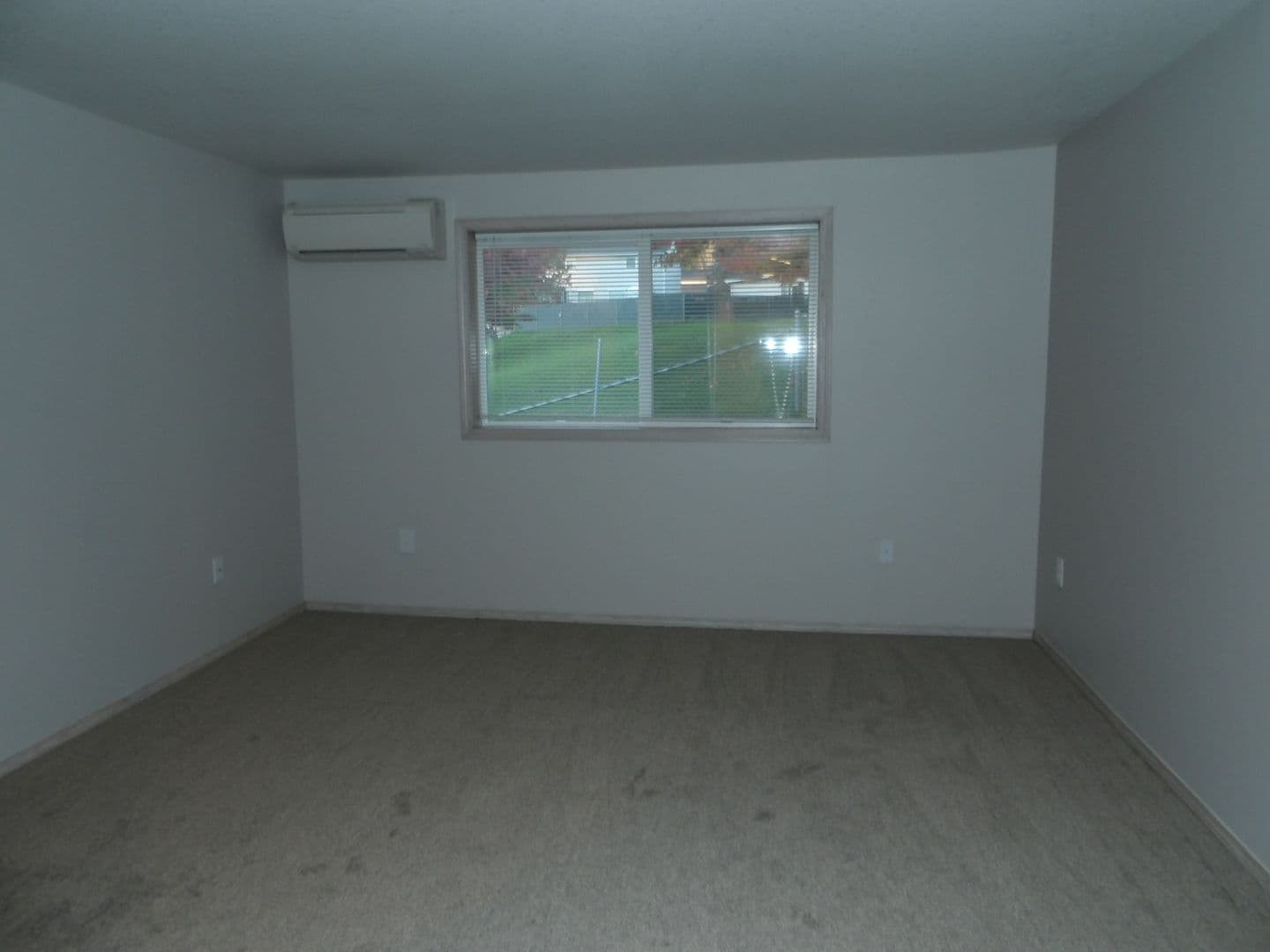 Ridgefield Apartment: 2019 NE 179th St