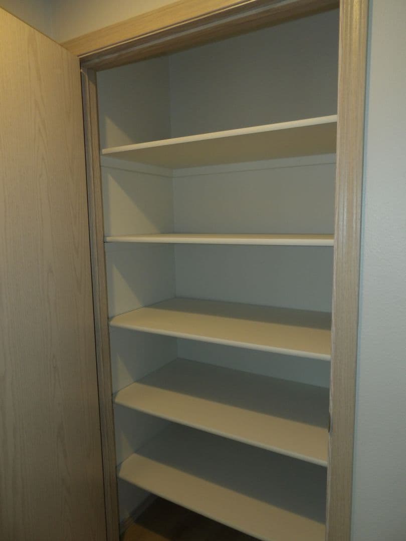 Ridgefield Apartment: 2019 NE 179th St