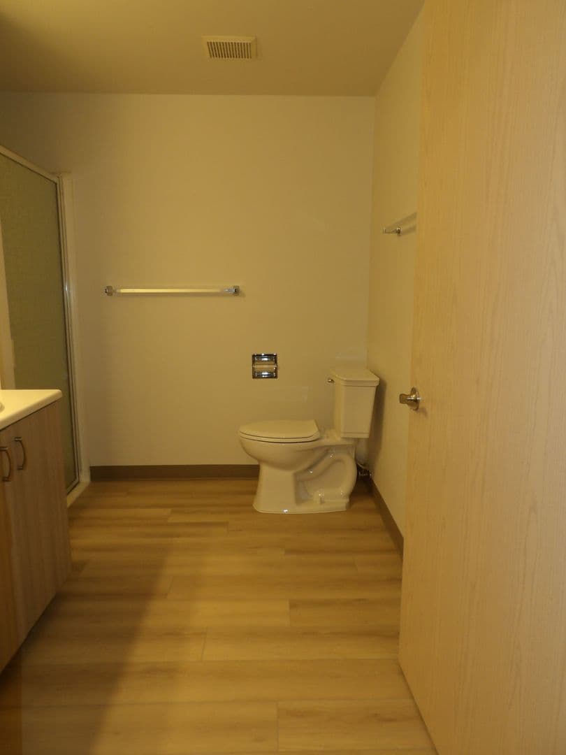 Ridgefield Apartment: 2019 NE 179th St