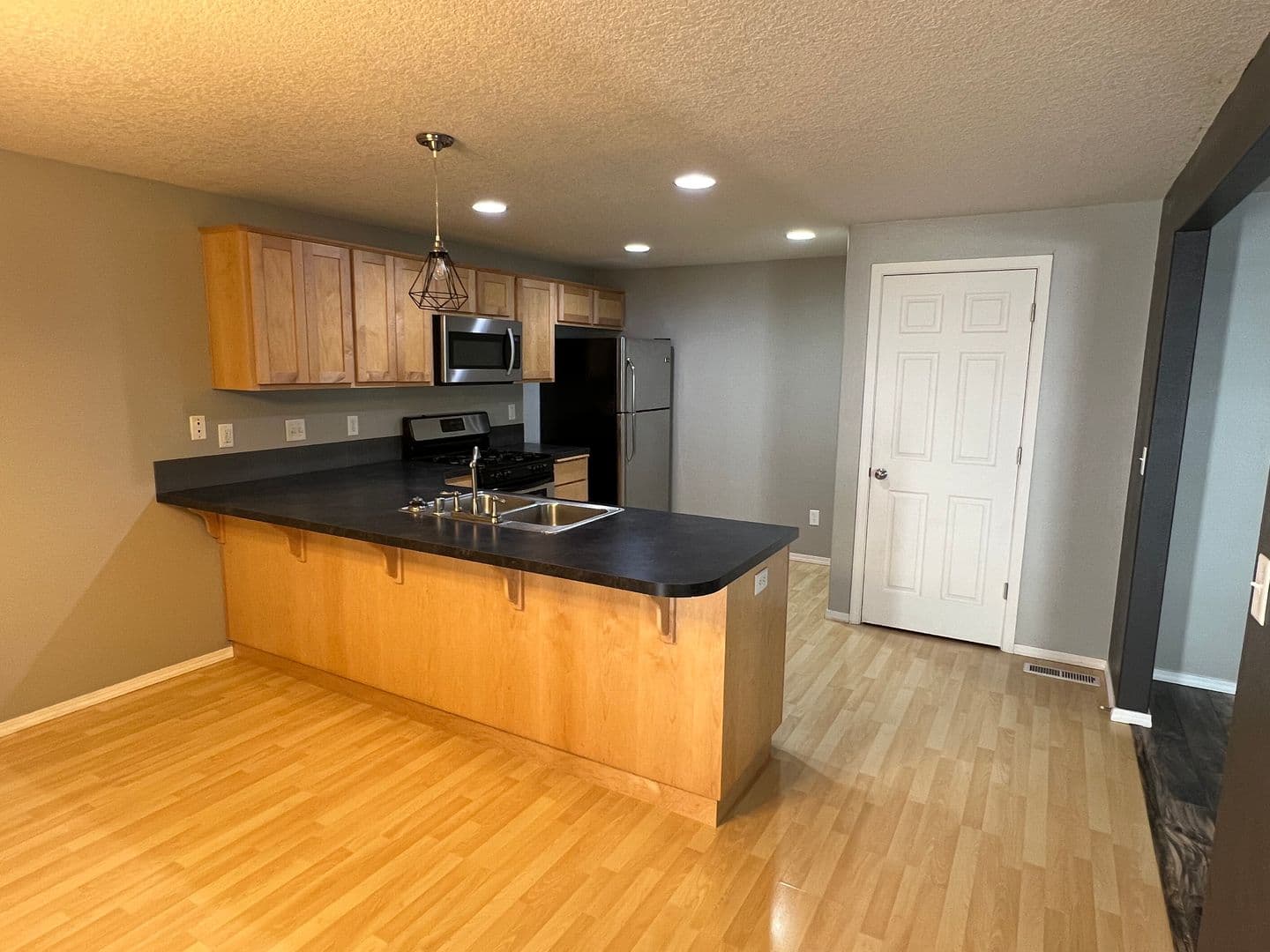Vancouver House: 2715 NE 125th Ct