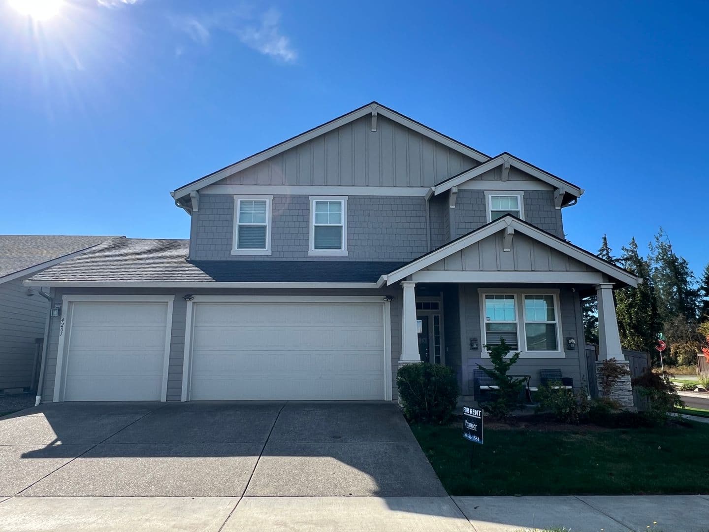 Ridgefield House: 4201 S Willow Dr