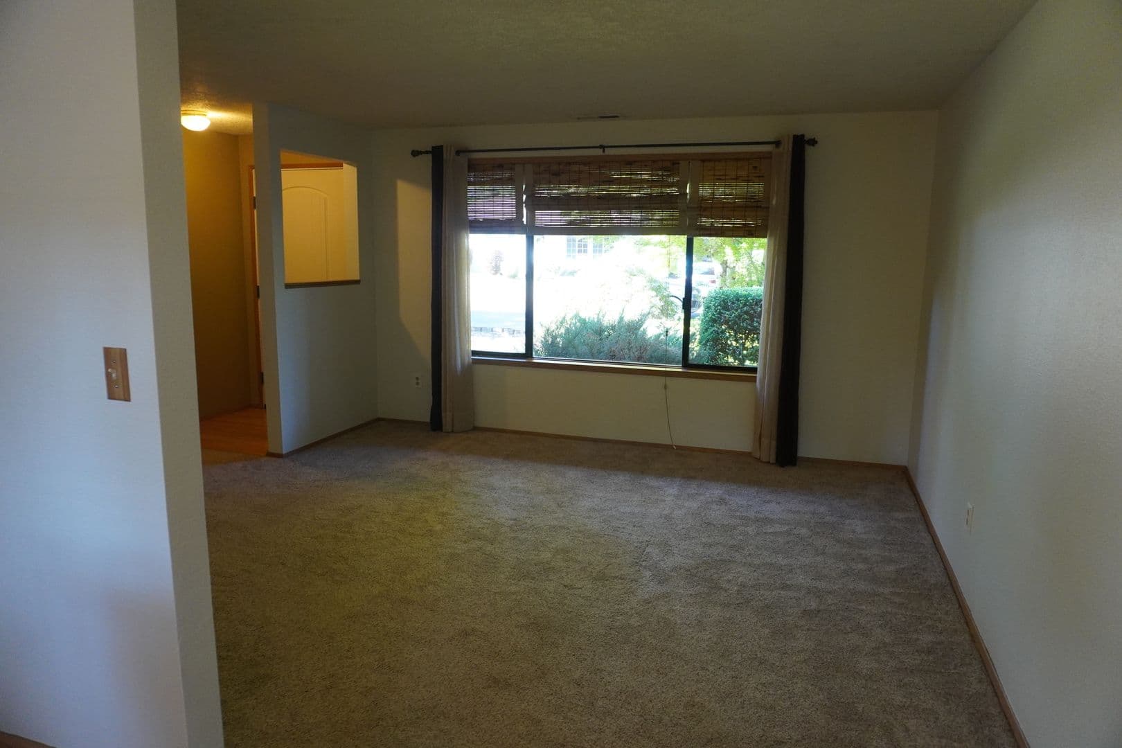Vancouver House: 4631 NW Lincoln Ave