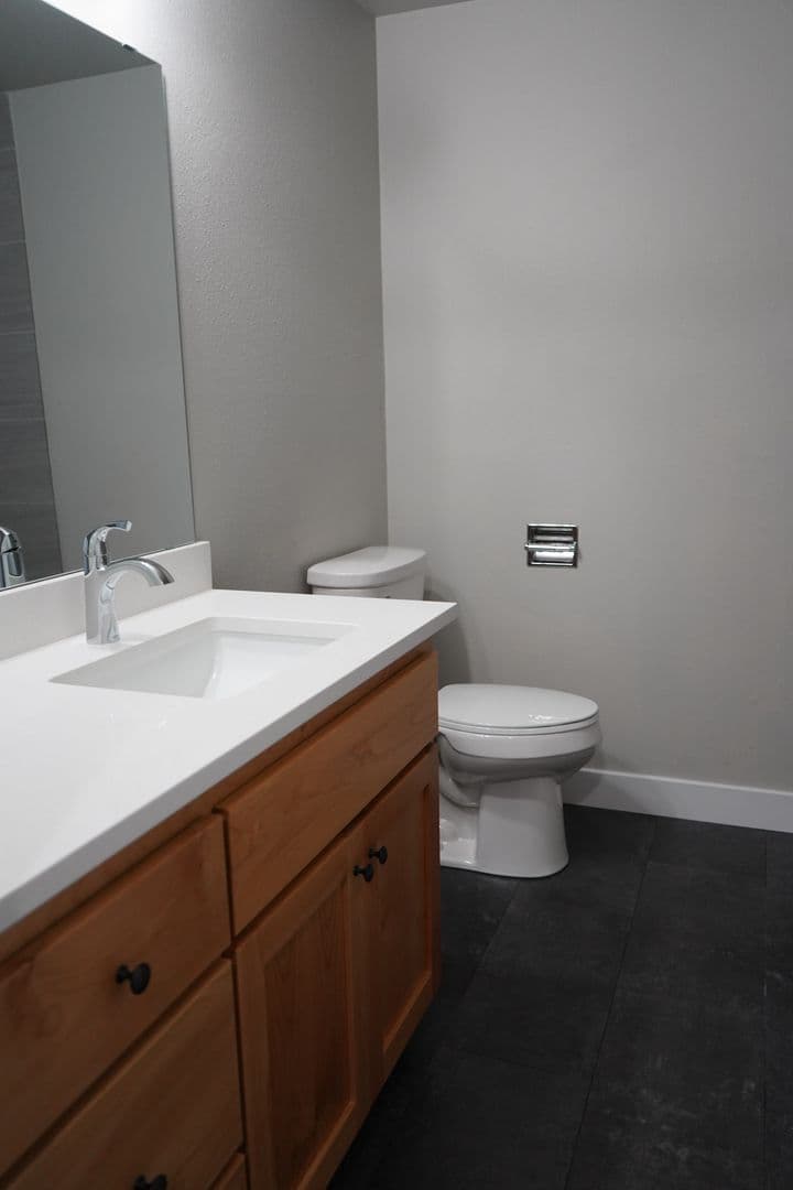 Battle Ground Apartment: 308 SW 1st ST.