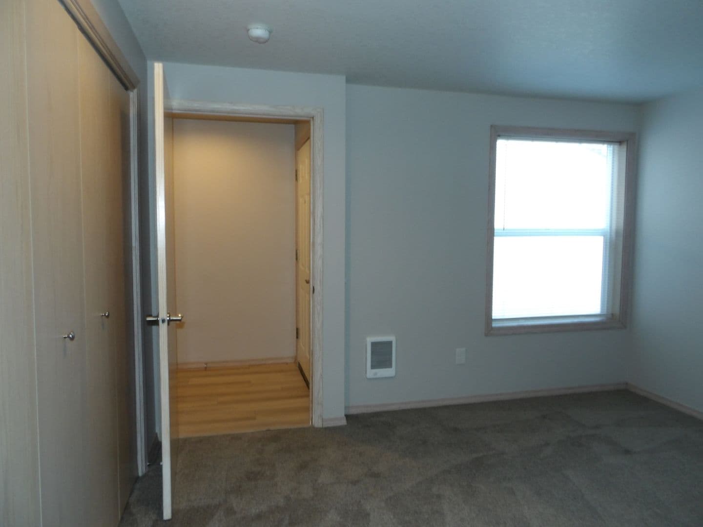 Ridgefield Apartment: 2019 NE 179th St