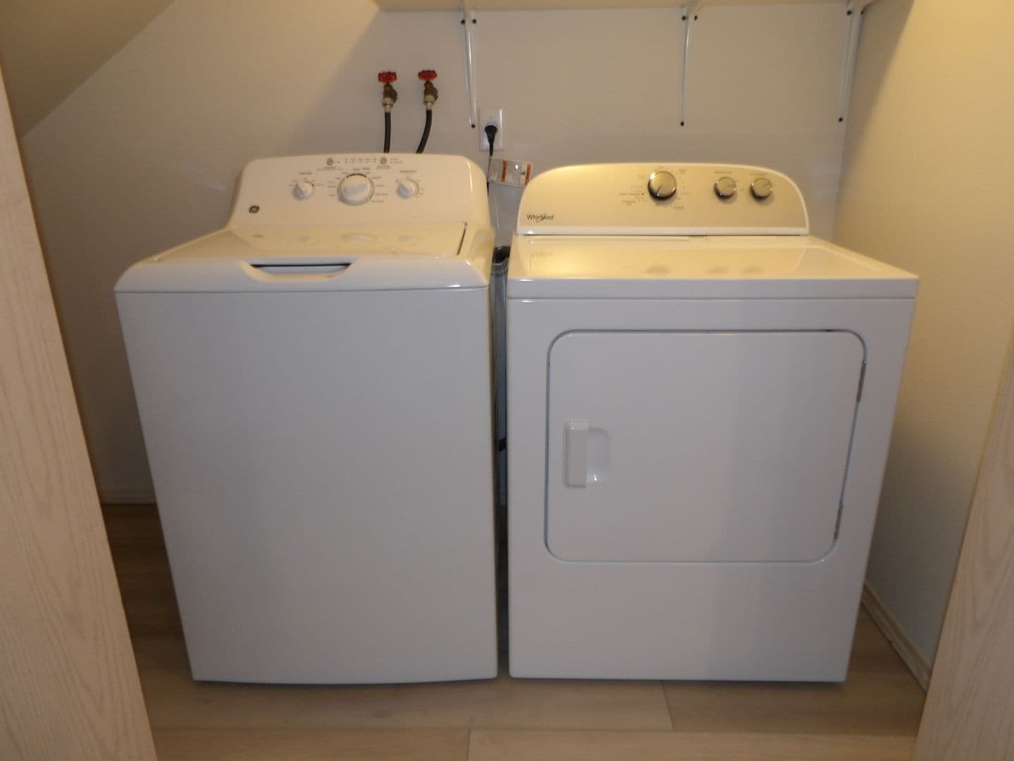 Ridgefield Apartment: 2019 NE 179th St