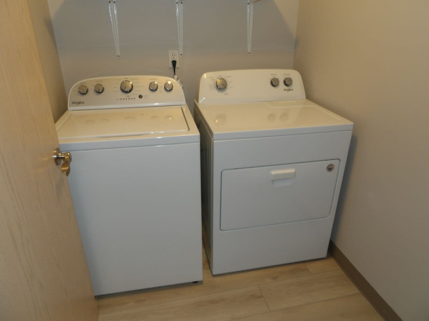 Ridgefield Apartment: 2019 NE 179th St