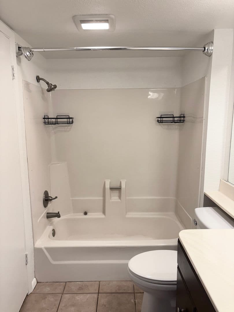 Mesa Condo: 1432 W Emerald Ave #738