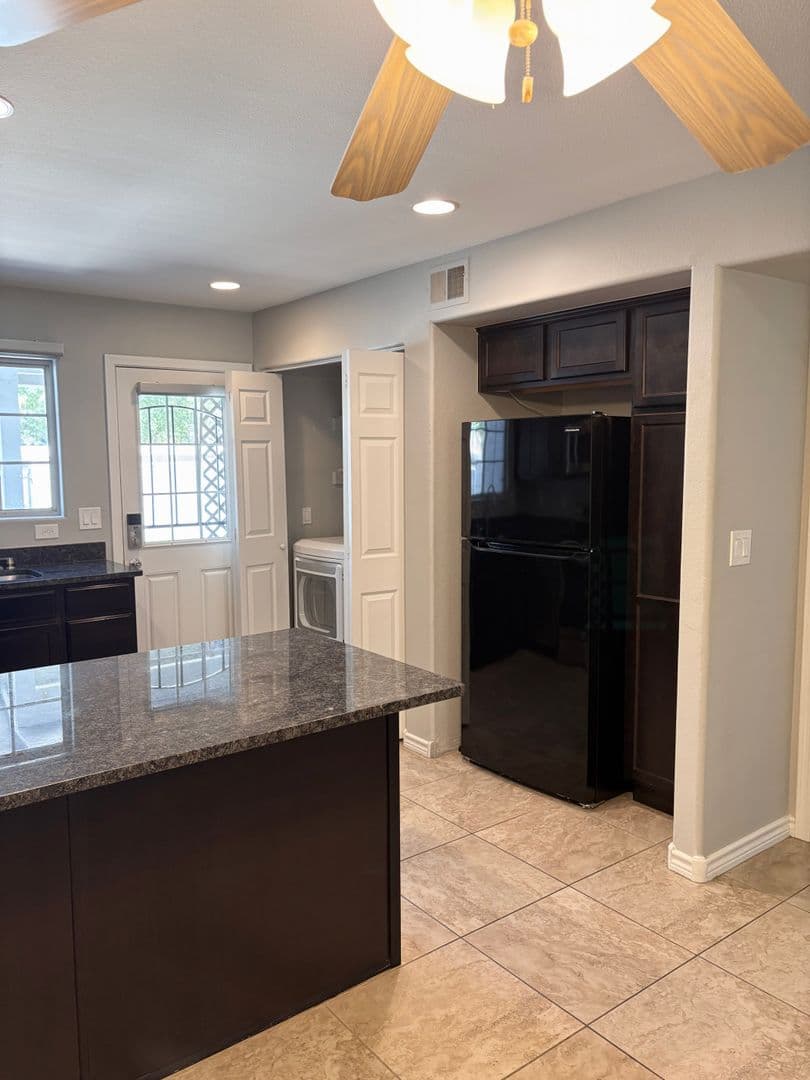 Chandler Townhome: 860 N McQueen #1159
