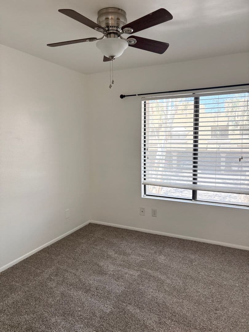 Mesa Condo: 1432 W Emerald Ave #738