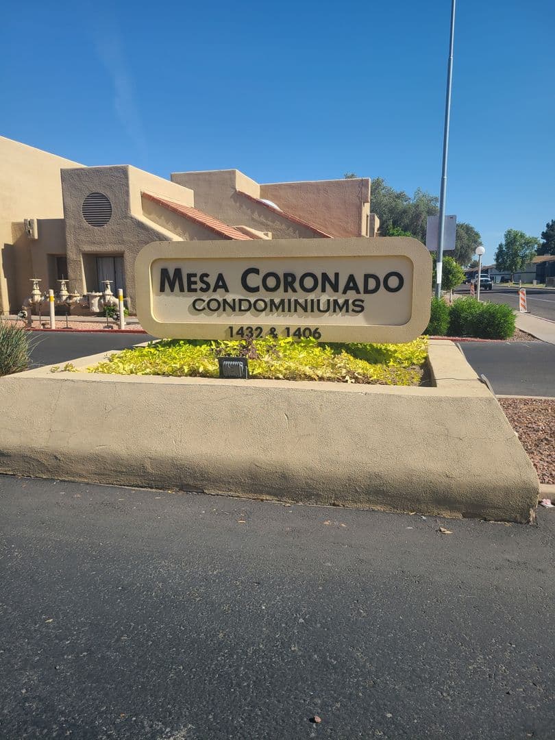 Mesa Condo: 1432 W Emerald Ave #738