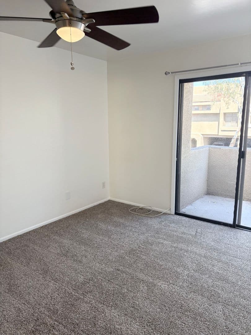 Mesa Condo: 1432 W Emerald Ave #738