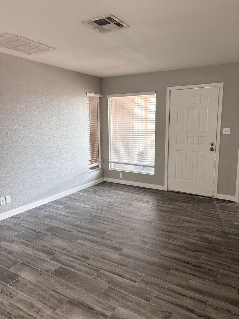 Chandler Condo: 97 N Cooper Road