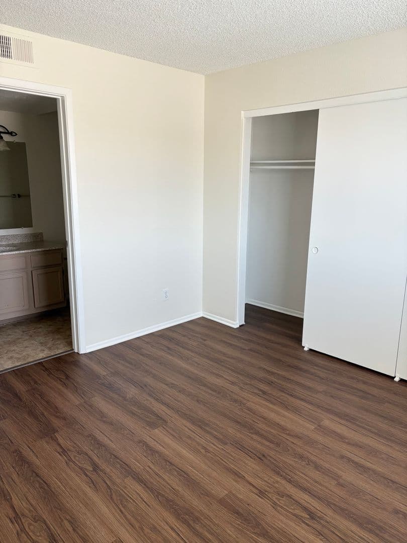 Mesa Condo: 2220 W Dora Street #225