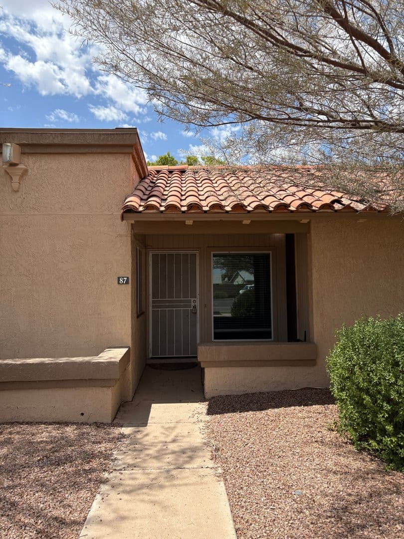 Chandler Condo: 97 N Cooper Road