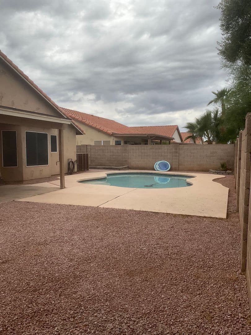 Gilbert House: 380 W Smoke Tree Rd