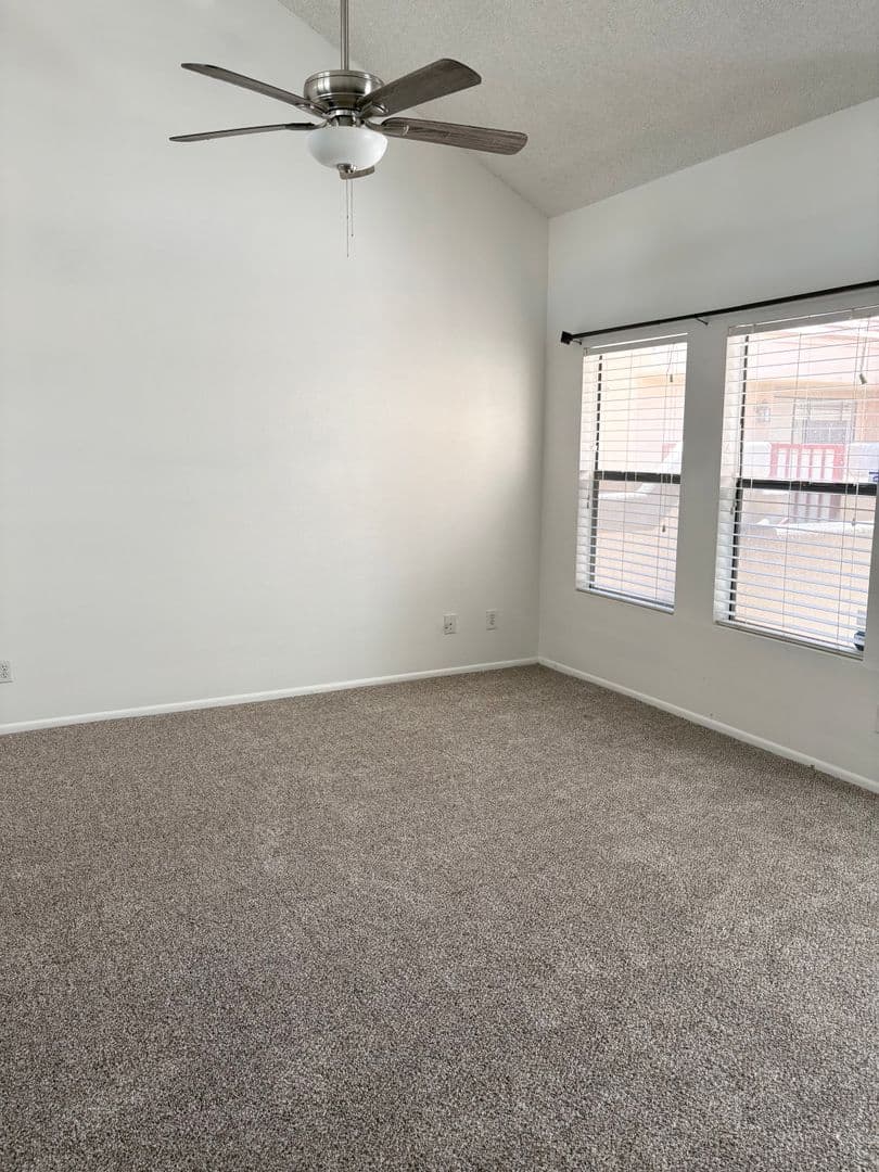 Mesa Condo: 1432 W Emerald Ave #738