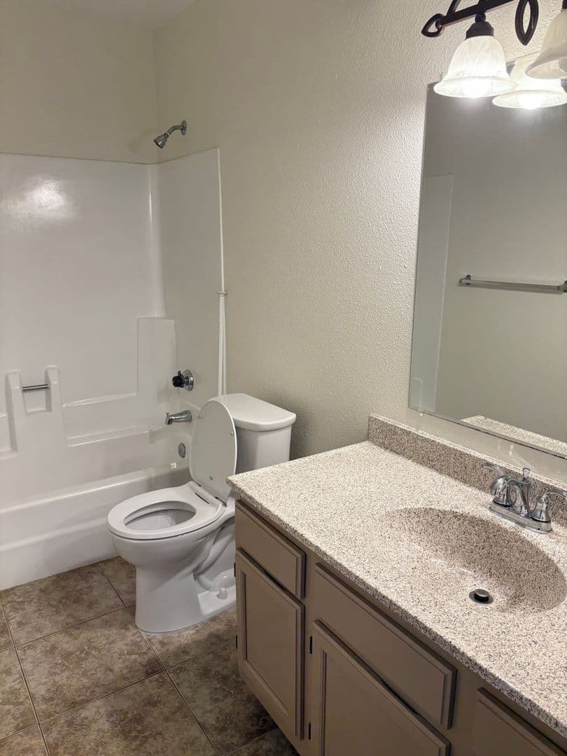 Mesa Condo: 2220 W Dora Street #225