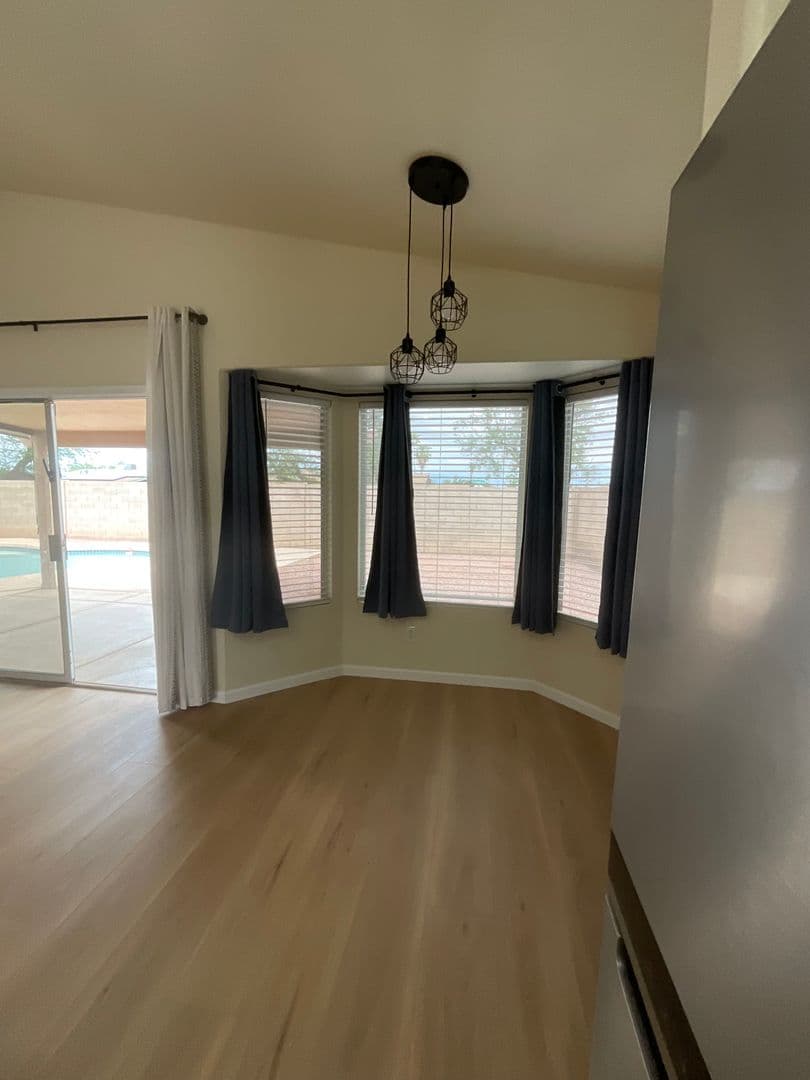 Gilbert House: 380 W Smoke Tree Rd