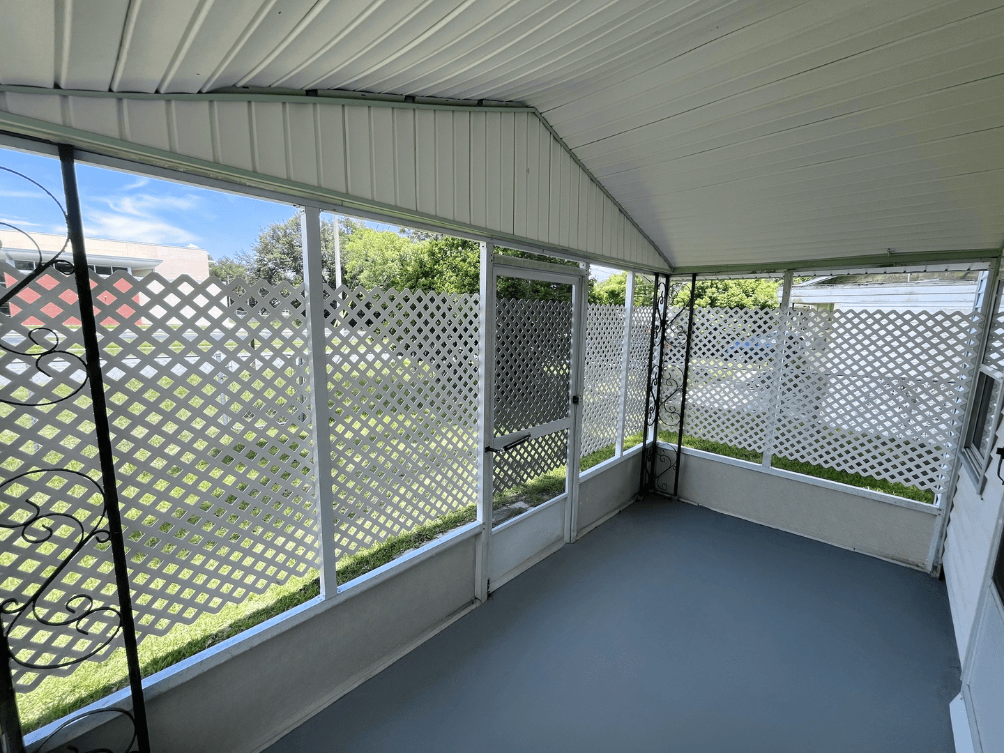 Zephyrhills House: 5617 10th Street