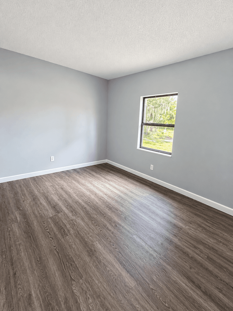 Lakeland Apartment: 519 Morgan