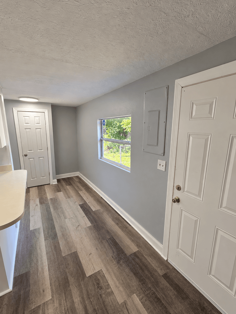 Lakeland House: 1409 Fern Pl