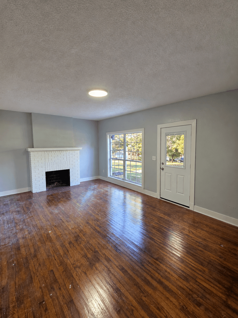 Lakeland House: 1409 Fern Pl