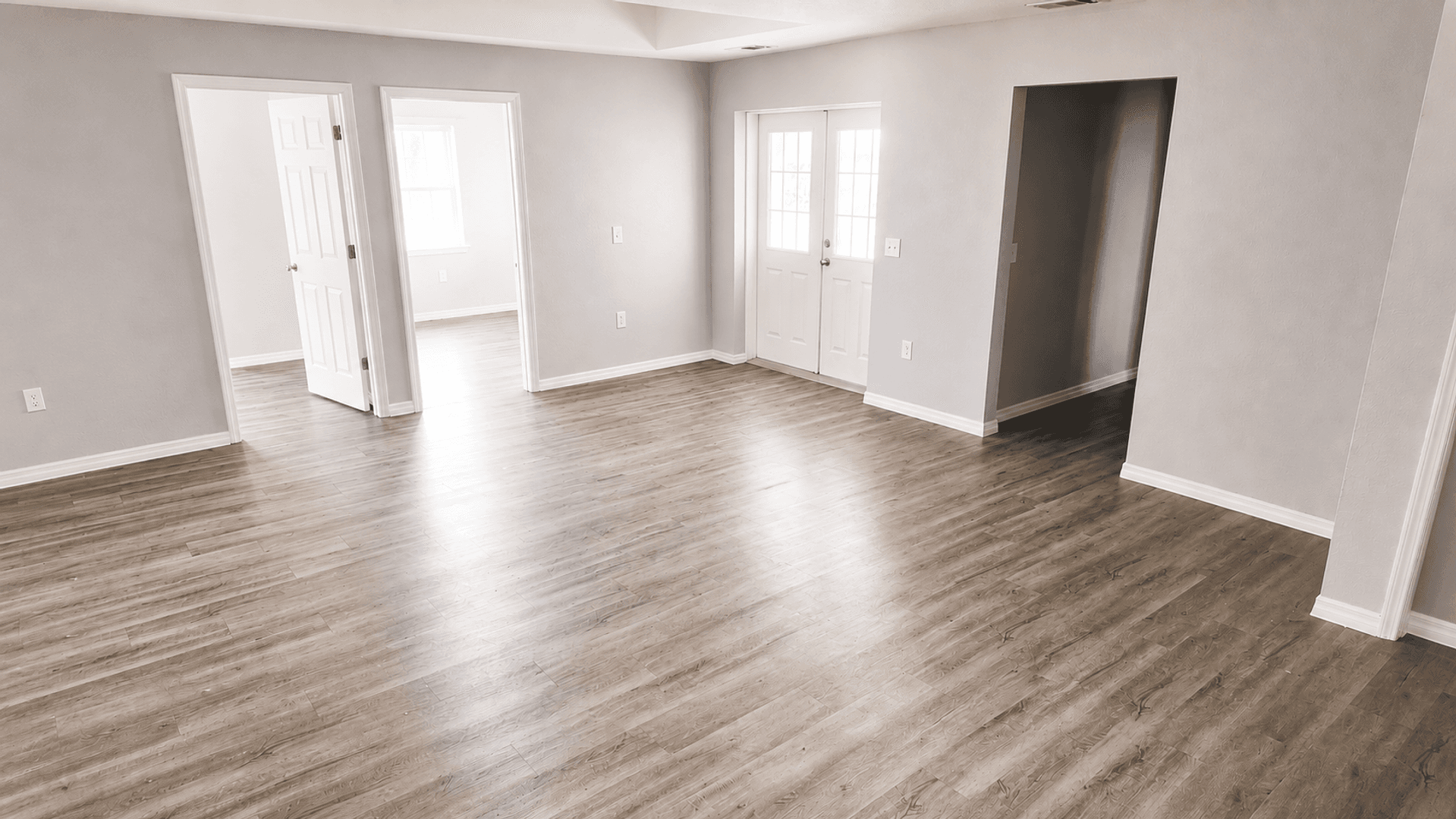 Dade City House: 15829 US Hwy 301