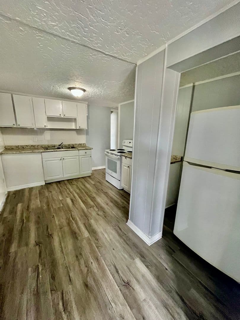 Winter Haven House: 2554 Palm Drive NE