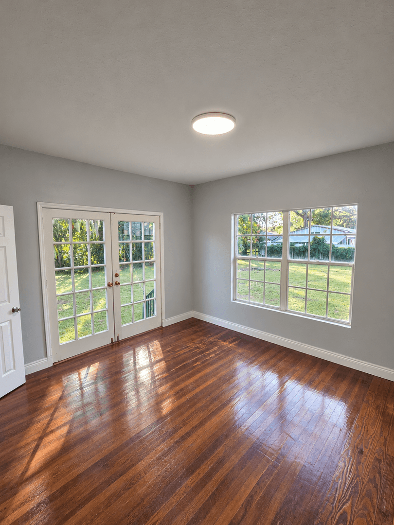 Lakeland House: 1409 Fern Pl